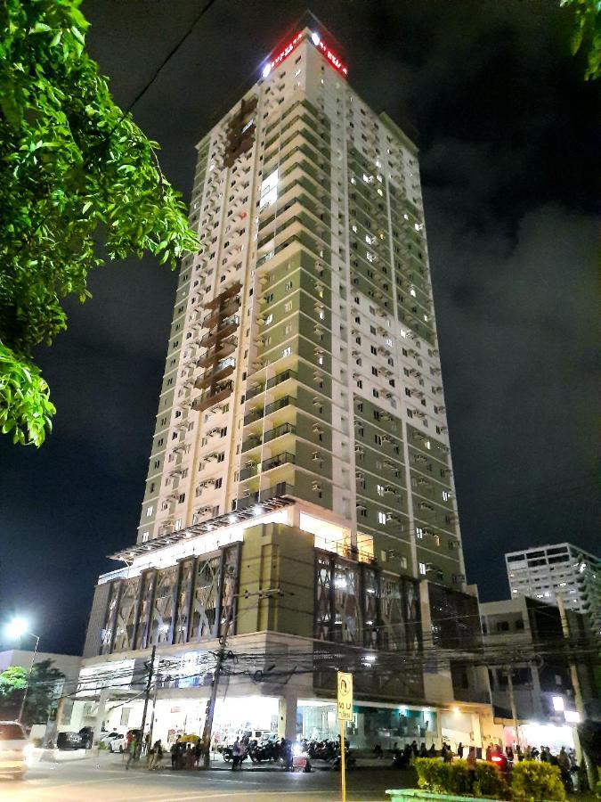 1809 Sunvida Tower Condo Across Sm City Cebu Exterior photo